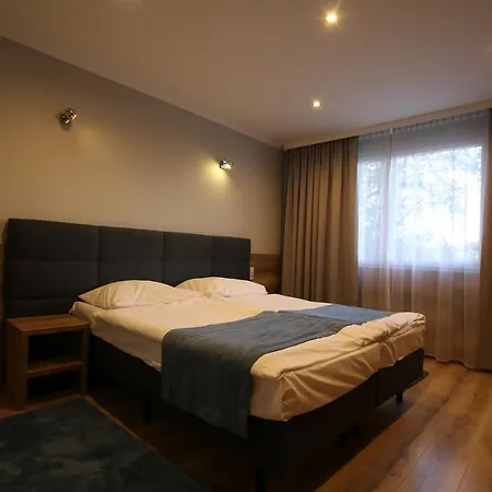 自动露营公园 *