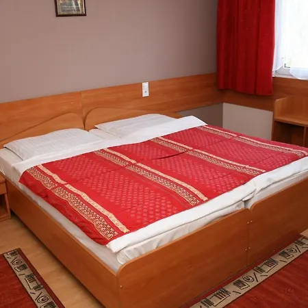 Auto-camping Park Κάμπινγκ *